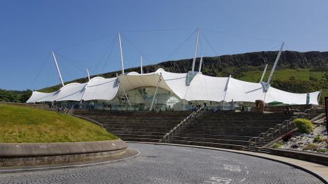 Dynamic Earth