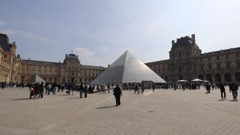 Louvre