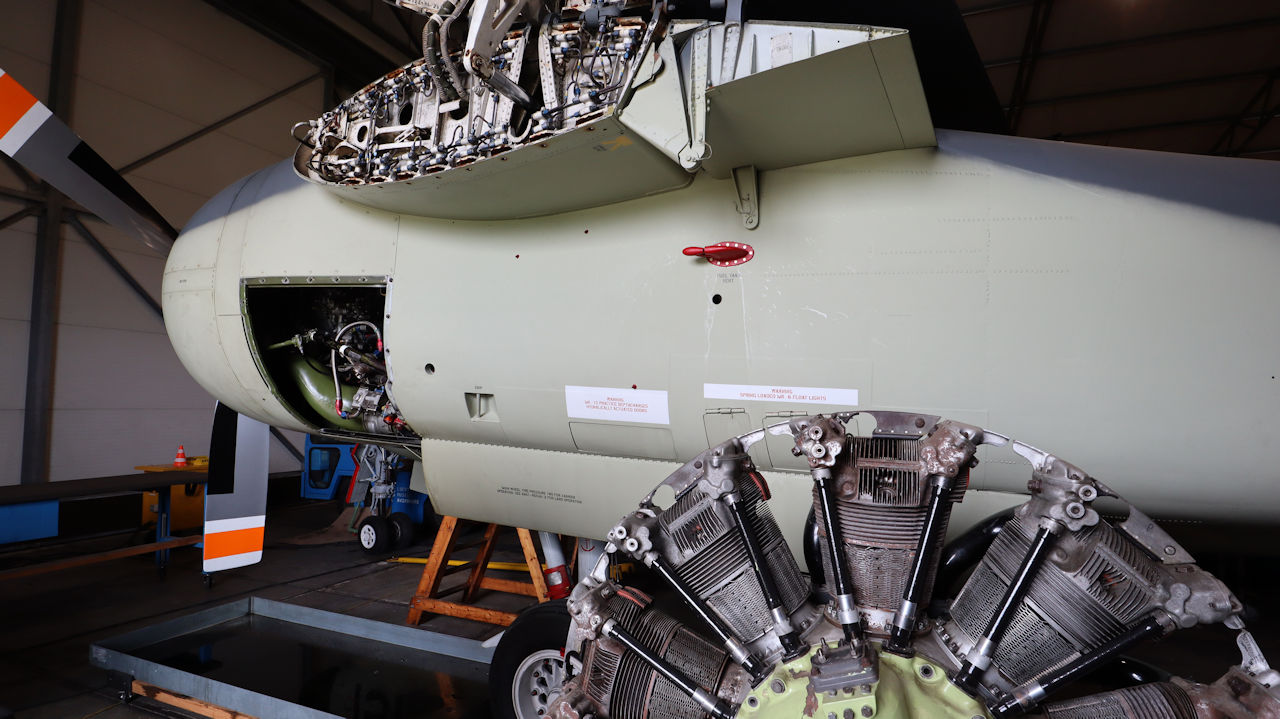 Grumman US-2N Tracker