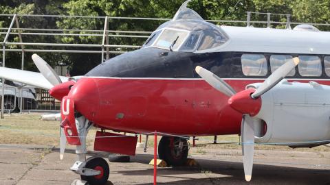 de Havilland DH.104 Dove 6