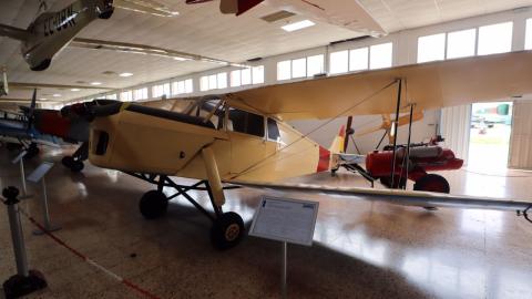 de Havilland DH-87 A Hornet Moth